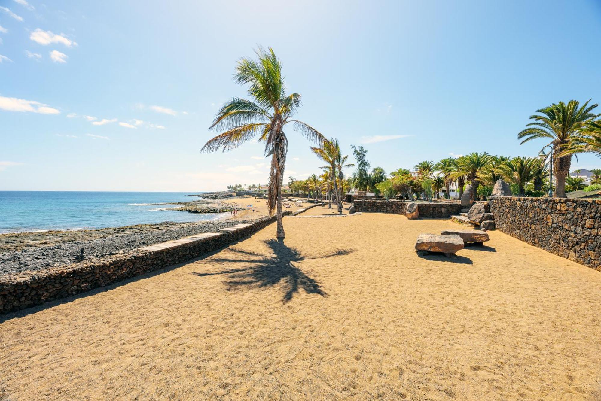 Lanzahost Casa Sunny Seafront Villa Costa Teguise Exteriör bild